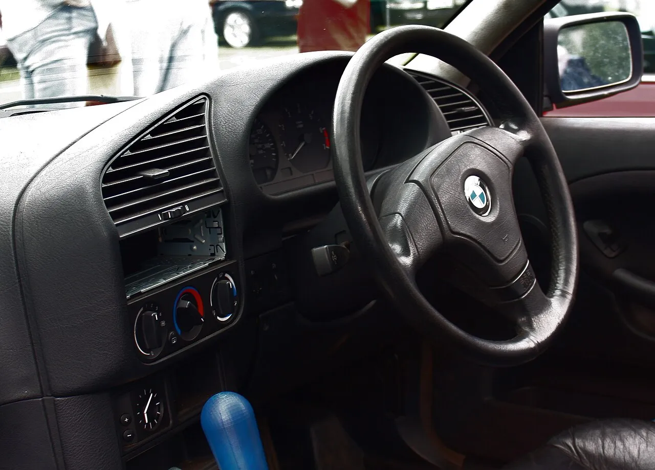 BMW E36 318is dashboard, right-hand drive
